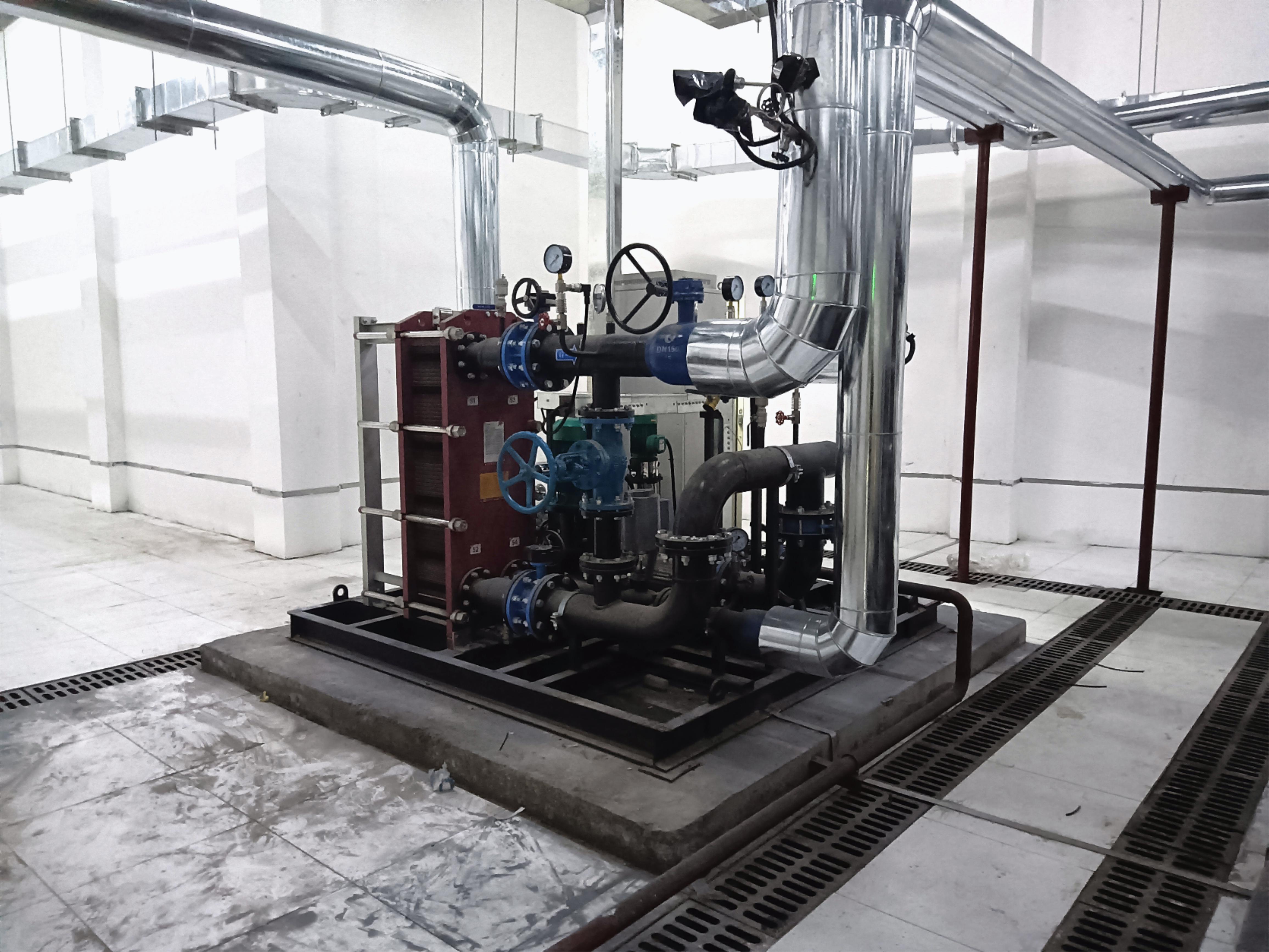 A . 內蒙古呼和浩特金地名峰二期-1